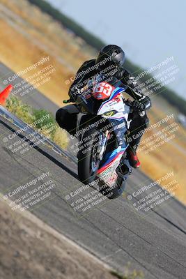 media/May-22-2023-Fastrack Riders (Mon) [[ae7626d9d8]]/Level 1/945am (Sweeper)/